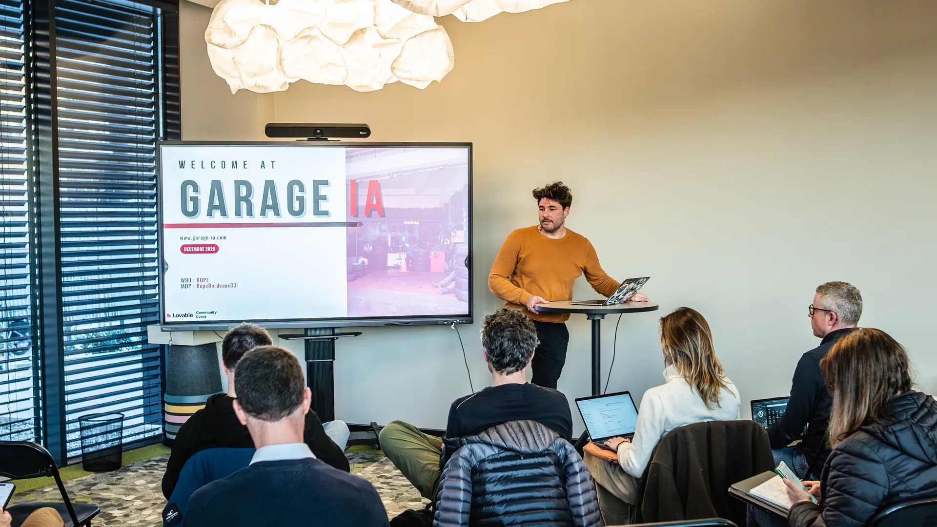 Présentation de Garage IA devant le public à Nantes